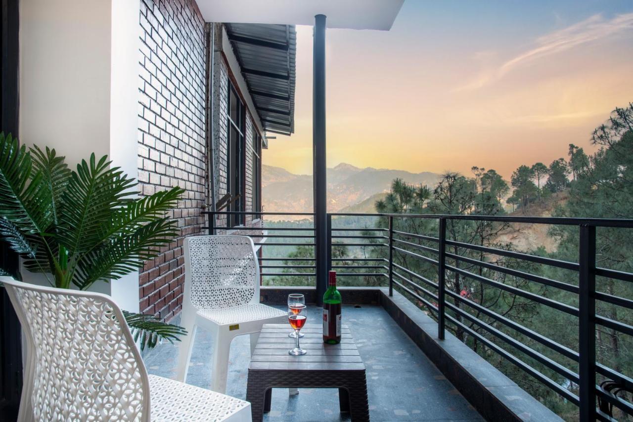 The Hillcrest Paradise กัสซอลี ภายนอก รูปภาพ